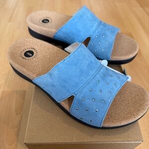 Waco Shoe Company Revitalign Lucy Stud Orthodic Sandal Size 9B Suede NEW! Blue